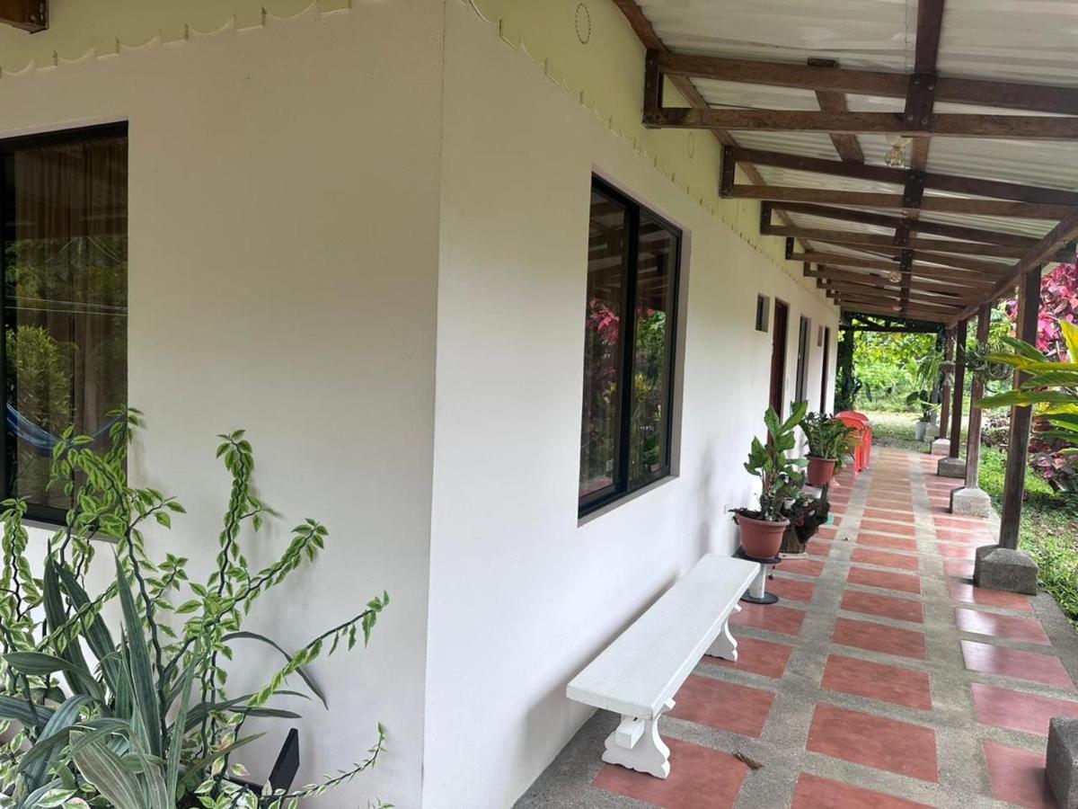 River Side Lodge Horquetas Екстер'єр фото