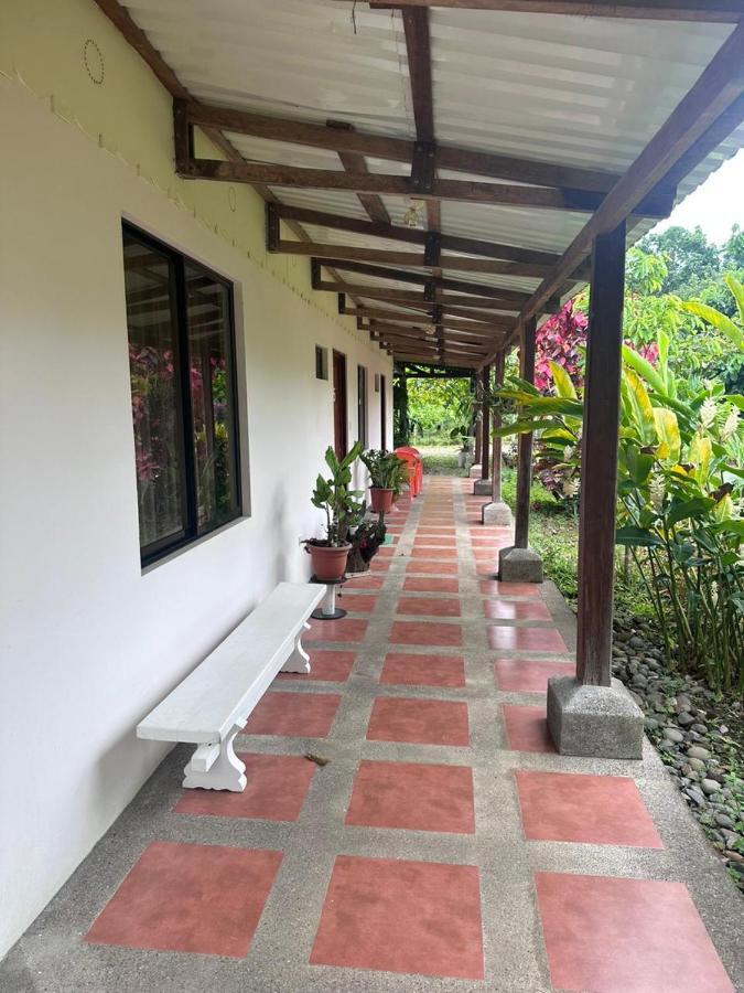 River Side Lodge Horquetas Екстер'єр фото